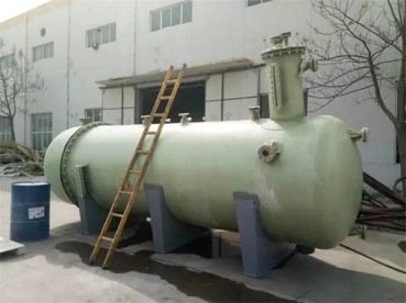 河北(bei)襯膠磷(lin)酸罐